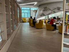 -广州市白云区图书馆