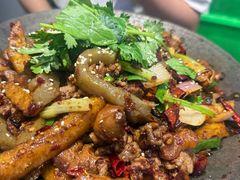 干锅牛肉肥肠-干老庆贵州留一手烤鱼·地摊火锅(财经大学店)