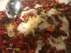 沸腾鱼-胡桃里音乐酒馆(下沙店)