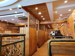 大堂-老东镇啤酒屋海鲜加工·蒸汽海鲜·海鲜烧烤(台东店)