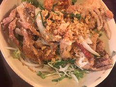 -Cuc Gach Quan Restaurant