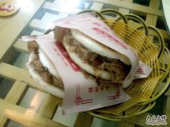 普通肉夹馍-左陕右甘(亚运村店)