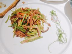 藜蒿炒腊肉-古越舫·精品杭帮菜(商都路店)
