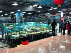 -渔人湾码头海鲜市场负二楼