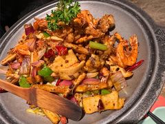 干锅牛蛙虾-炭舍干锅·烤鱼(扬名广场店)