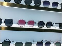 -臻美视爵眼镜·明月·依视路·蔡司折扣店(广渠门店)