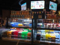 -CGV影城(滨江天街IMAX店)