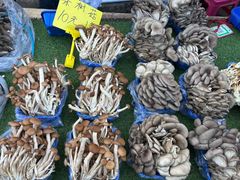 -六甲社区综合农贸市场