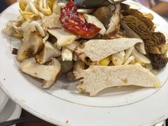 -菌之家·专业纯野生菌火锅·特色炒菌