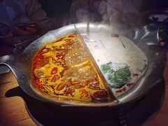 台式麻辣锅-湊湊火锅·茶憩(杭州湖滨银泰in77店)