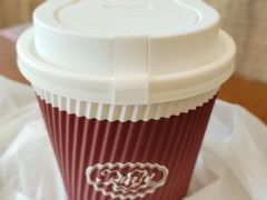 拿铁咖啡-红宝石·鲜奶小方·海派西点房(丰庄店)