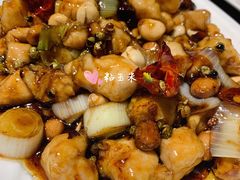 宫保鸡丁-青麻椒川菜小馆(群力新苑店)