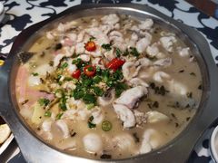 -何哥鲜鱼餐厅(龙湖花园店)