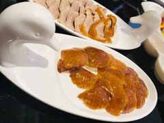 -皇城根·烤鸭·鱼头·家常菜(欧亚大观乐活城店)