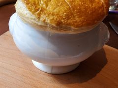 酥皮奶油黑菌蘑菇汤-卡本妮法餐厅·北京和平宾馆