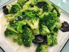 蒜蓉西兰花-阿喆私房菜(西五路店)