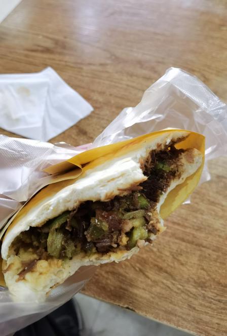 井下凉皮-"凉皮米皮味道都不错,凉面卖完了没吃到,肉.