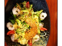 牛油果鲜虾沙拉-白石的深夜食堂(万达店)