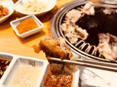 -唯成•韩国炭火烤肉 유성고기