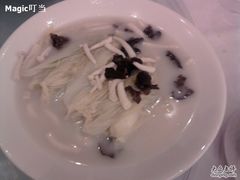 浓汤云菇娃娃菜-稻香酒家·33年老字号·港式粤菜(富邦中心店)