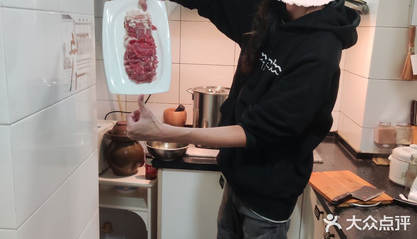 《走进厨房》：“立盘不掉才是好肉”是涮羊肉界最大的骗局