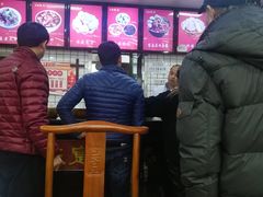 大堂-陈寔包子王·卤煮小肠·京味小吃(龙潭店)