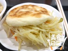 -聚德华天护国寺小吃(甜水园店)