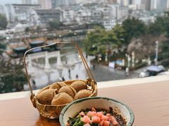 -包整·丝娃娃(一览甲秀楼风景店)