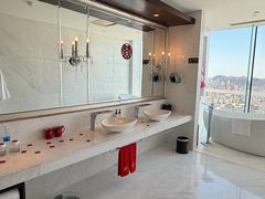 -大连中远海运洲际酒店