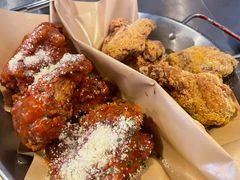 炸鸡一半一半-富乐满韩国正宗炸鸡韩国料理(虹泉路店)