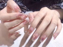 -悦指间美甲美睫