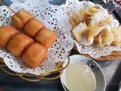 炸馒头配炼奶-黄师奶甜品店
