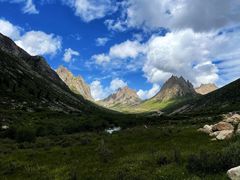 -莲宝叶则景区