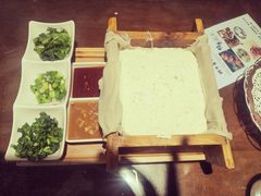 -东口码头·烧鸽子·鱼头泡饼·地方菜(金鹰悦城店)