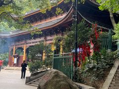 -灵岩山风景区