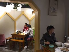 -邻家小馆(银都店)