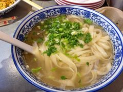 -小国抻面大烧烤馆