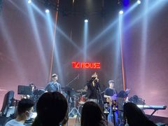 -TZ House音乐现场(来福士中心店)