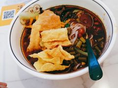 -弘束束柳州深巷螺蛳粉(珠江路店)