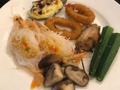 -圣丰索菲特·2 On 988 Café 自助餐厅