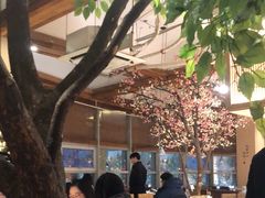 -蜜桃餐厅·伴山(湖滨商业街店)