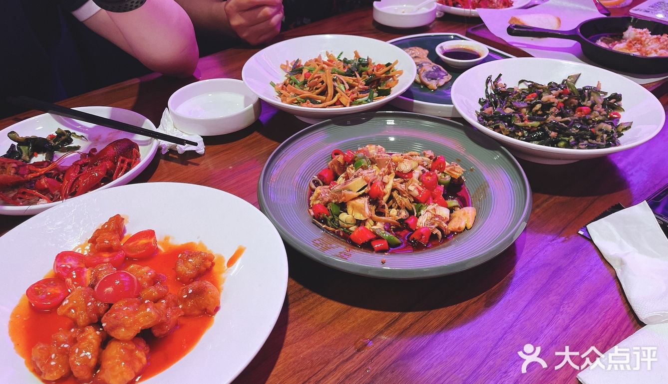 一直排不上就来了这家川菜，没想到超出预期