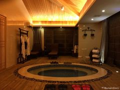 -中家鑫园温泉酒店鑫悦汤泉