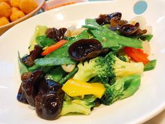 橄榄油炒田园时蔬-大树餐厅(益田假日店)