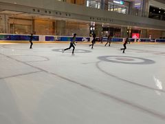 -冰堡国际溜冰场(观澜湖新城MHMALL店)