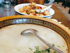 -富正毅三下锅·湘西韵味(天门山索道店)