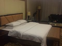 -黄埔华苑酒家(黄埔总店)