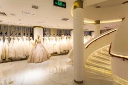 点击看大图 -GRACE KELLY婚纱与礼服(北京店)