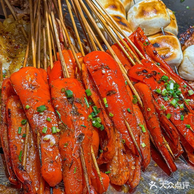 在武汉！沉浸式吃秋天的第一只烤全羊！