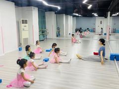 -雅米拉艺术中心(少儿舞蹈培训)